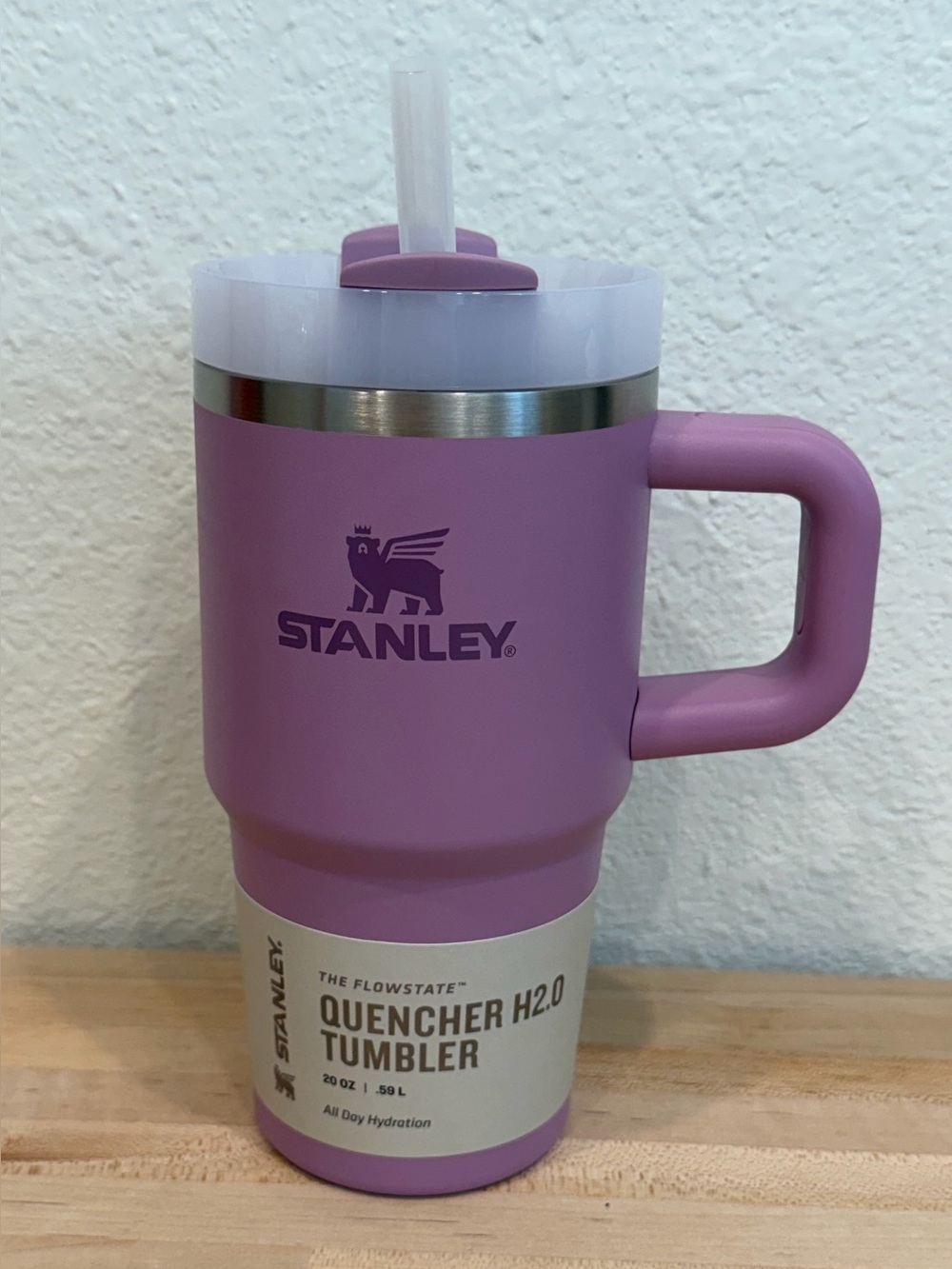 New STANLEY The Flowstate Quencher H2.0 Tumbler 20 Oz Lilac Cup Handle Purple